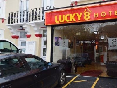 Hotel Lucky 8