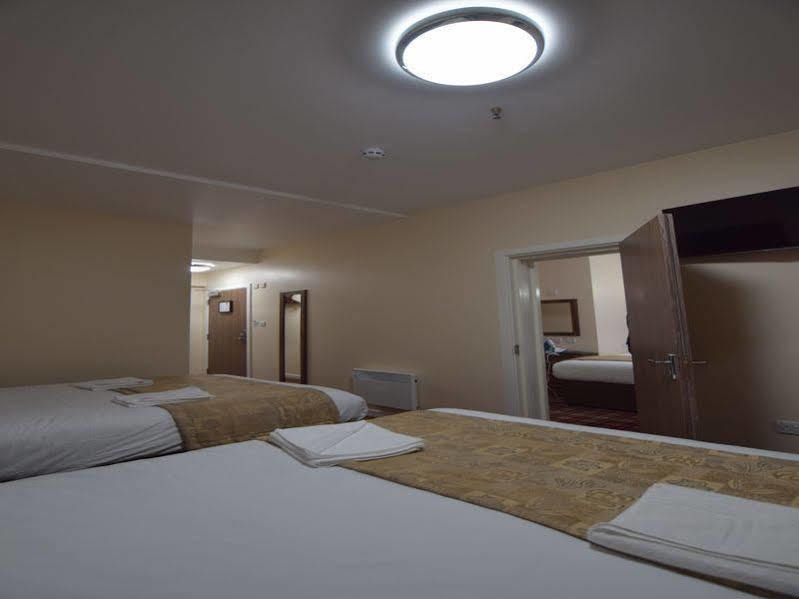 Hotel Lucky 8 Ilford