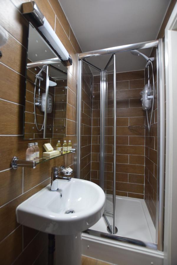 Hotel Lucky 8