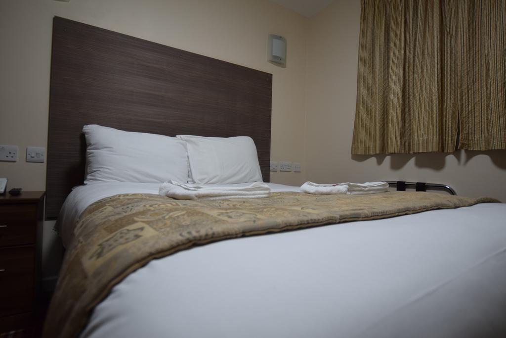 Hotel Lucky 8