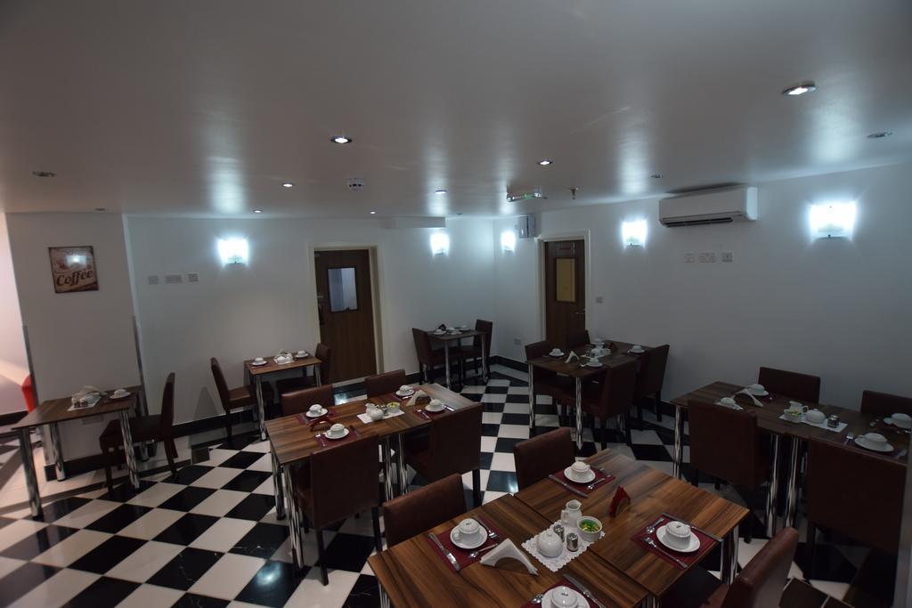 Lucky 8 Hotel Ilford
